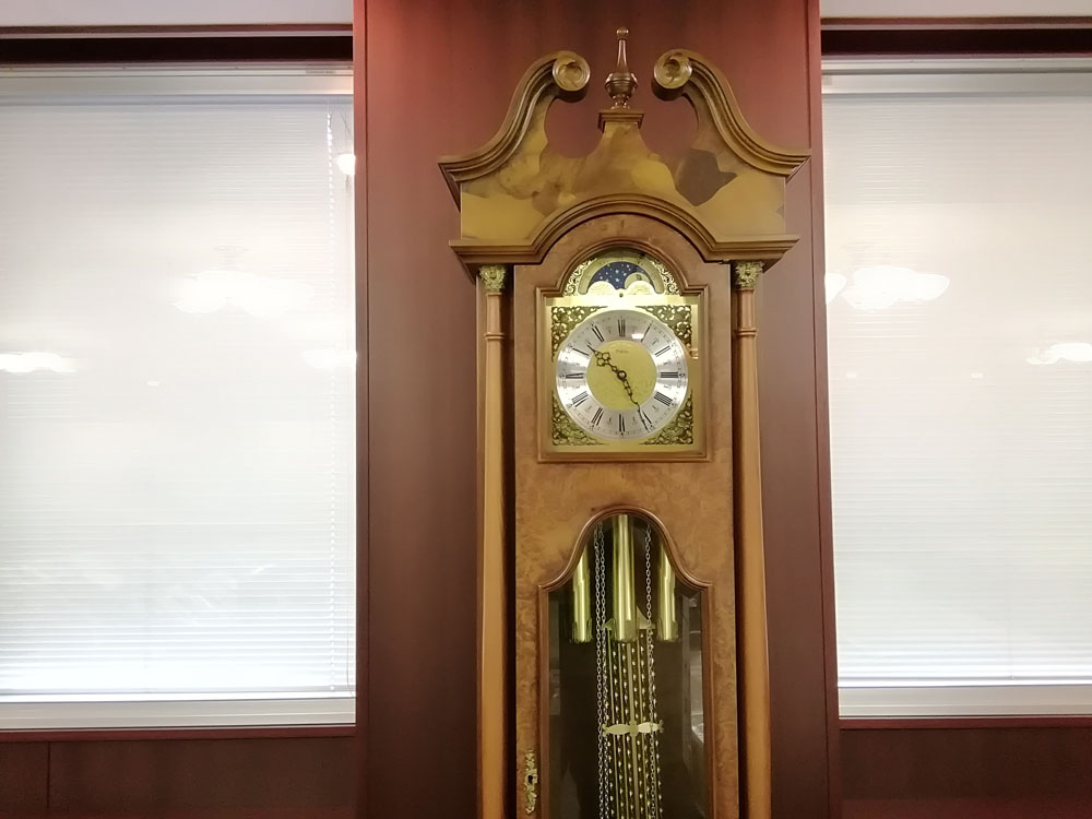 オシャレな鍵付き柱時計ですマルマン 柱時計 ホールクロック HG-124